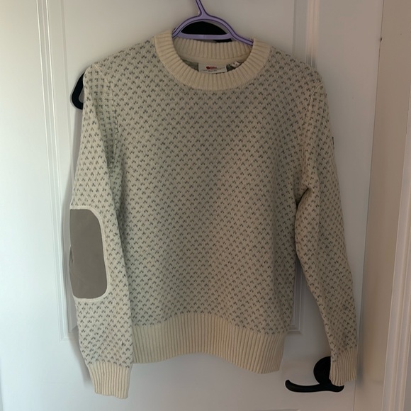 Fjallraven Sweaters - 100% wool Fjallraven ovik sweater. Womens S